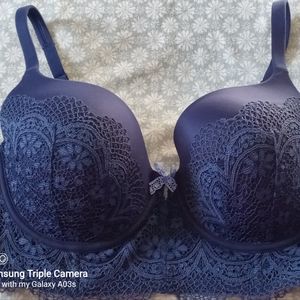 Victoria's Secret Body by Victoria lined Demi Bra